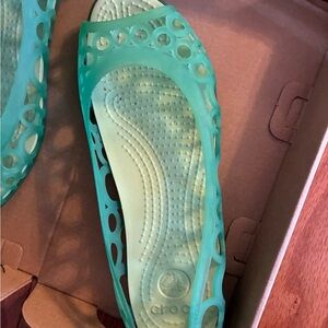 CROCS Women's Aqua Flats